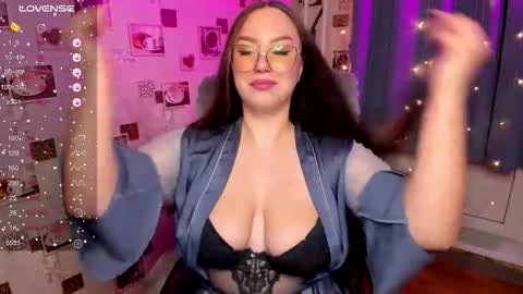 Snapshot of scarlettvaughn chatting on 02.25.26 Scarlett online show from 02.25.26