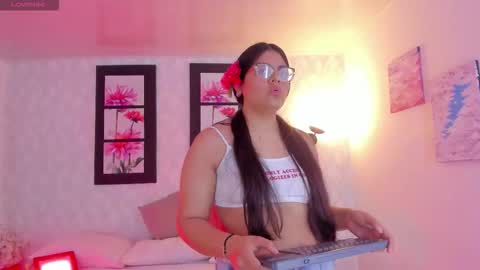 Scarlett Whitmore online show from 10.12.25