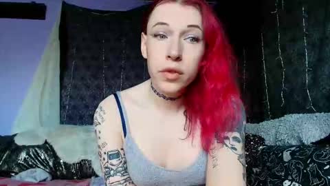 Sarah Bones online show from 02.17.26