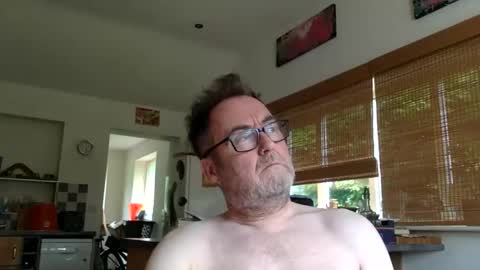 Snapshot of scbiggersballs chatting on 05.16.26 scbiggersballs online show from 05.16.26