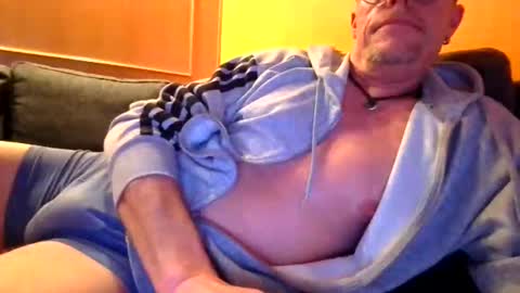 schmuhbaer1 online show from 11.08.25