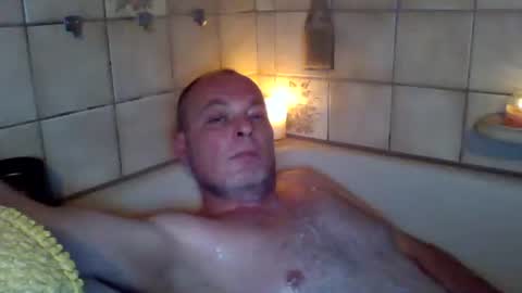 schnibschnab online show from 10.15.25