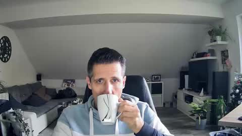 Dildomen online show from 12.17.25