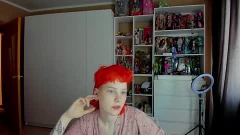 Snapshot of school_love chatting on 05.29.26 Rina online show from 05.29.26