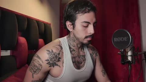 Alejandro help me to reach 200 thumps up online show from 05.22.26