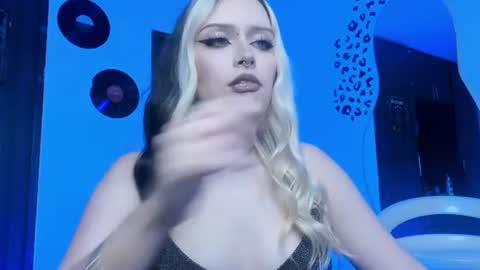 Snapshot of scorpiogoddesss chatting on 07.30.26 Goddess online show from 07.30.26