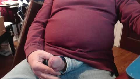 Snapshot of scottbearfun chatting on 01.13.25 scottbearfun online show from 01.13.25