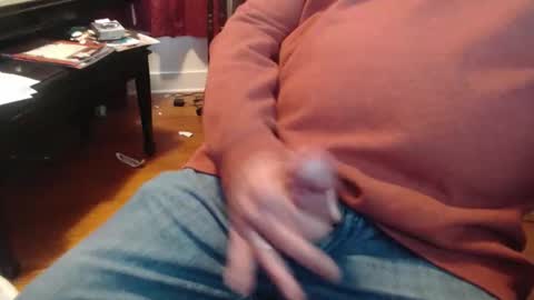 Snapshot of scottbearfun chatting on 11.18.25 scottbearfun online show from 11.18.25