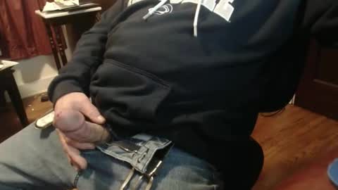 Snapshot of scottbearfun chatting on 12.03.25 scottbearfun online show from 12.03.25