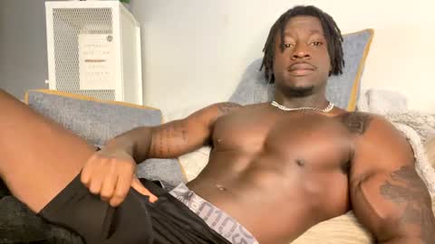 Snapshot of scottdior chatting on 12.02.24 scottdior online show from 12.02.24