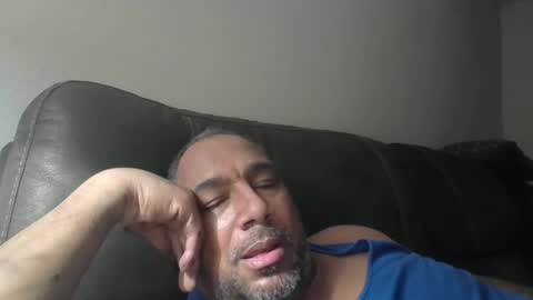 Snapshot of sdblkmale2131 chatting on 10.28.25 sdblkmale2131 online show from 10.28.25