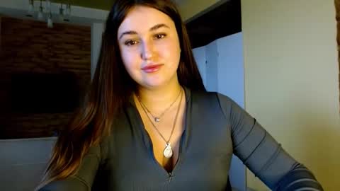 Elizabeth  online show from 12.05.25