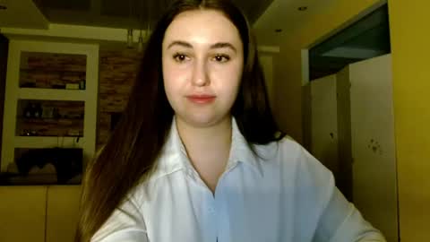 Elizabeth  online show from 04.15.26