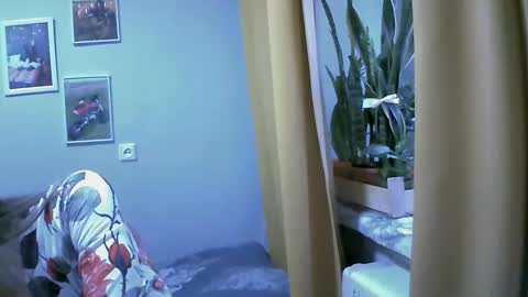 Snapshot of sea_dream chatting on 11.18.25 SEA Dream online show from 11.18.25