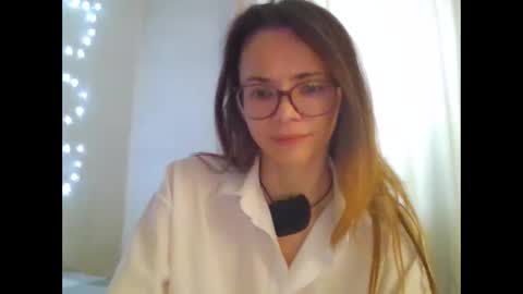 Snapshot of sea_dream chatting on 12.14.25 SEA Dream online show from 12.14.25