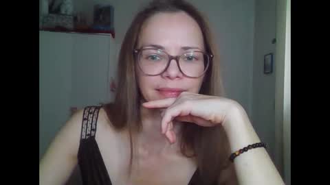 Snapshot of sea_dream chatting on 02.25.26 SEA Dream online show from 02.25.26