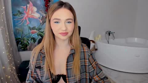 Snapshot of seaebreeze chatting on 12.16.24 Kate online show from 12.16.24