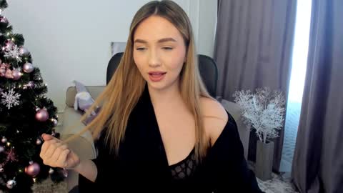 Snapshot of seaebreeze chatting on 12.18.24 Kate online show from 12.18.24