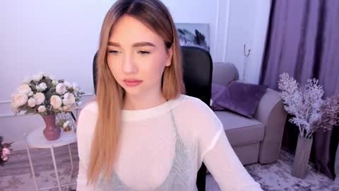 Snapshot of seaebreeze chatting on 01.13.25 Kate online show from 01.13.25