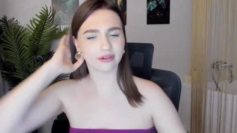 Snapshot of seaebreeze chatting on 02.10.25 Kate online show from 02.10.25