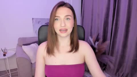 Snapshot of seaebreeze chatting on 02.18.25 Kate online show from 02.18.25