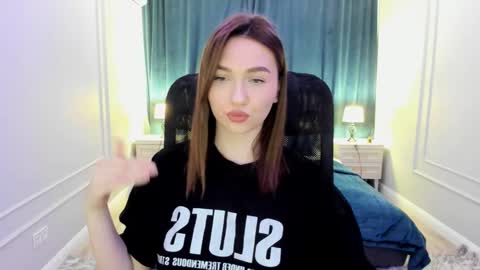 Snapshot of seaebreeze chatting on 03.06.25 Kate online show from 03.06.25