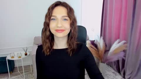 Snapshot of seaebreeze chatting on 03.11.25 Kate online show from 03.11.25