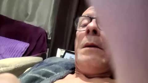 sealofapproval1 online show from 03.19.26