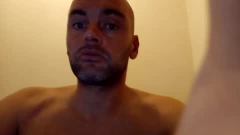 Snapshot of sean20775 chatting on 10.20.25 Sean online show from 10.20.25