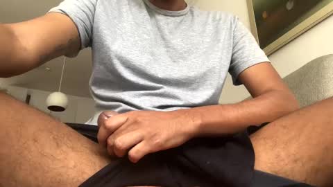 Snapshot of seanpablosanz chatting on 01.17.25 Sean pablo Sanz online show from 01.17.25