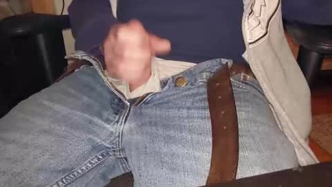 Snapshot of seasideforester chatting on 02.25.25 Sea online show from 02.25.25