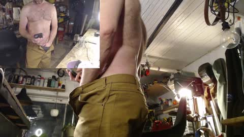 Snapshot of seattlemanwhore chatting on 02.02.25 Seattlemanwhore online show from 02.02.25