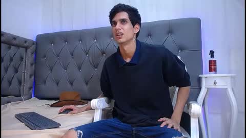 Snapshot of sebalexis7 chatting on 10.19.25 sebalexis7 online show from 10.19.25