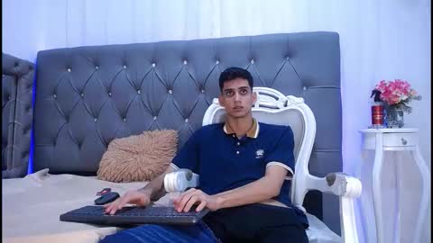 Snapshot of sebalexis7 chatting on 10.31.25 sebalexis7 online show from 10.31.25