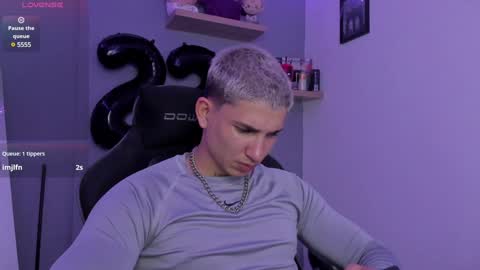 Sebastin online show from 12.26.24