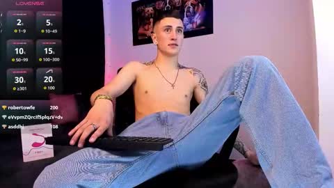 Snapshot of sebas_maverick chatting on 09.26.25 Sebastian online show from 09.26.25