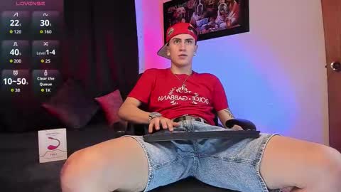 Snapshot of sebas_maverick chatting on 10.21.25 Sebastian online show from 10.21.25