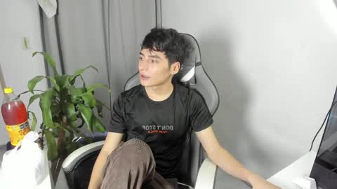 sebastian online show from 04.30.26