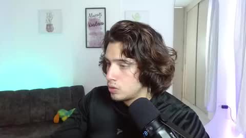Snapshot of sebasmattxxl8 chatting on 02.24.25 Sebas online show from 02.24.25