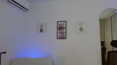 Snapshot of sebasmattxxl8 chatting on 02.27.25 Sebas online show from 02.27.25