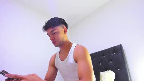 Snapshot of sebastian_dash chatting on 01.21.25 SEBAS  online show from 01.21.25