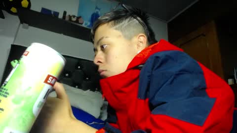 Snapshot of sebastian_posse chatting on 04.28.26 Myystiic online show from 04.28.26