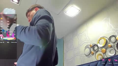 Snapshot of sebastianmaximoff chatting on 09.09.25  Sebastian  online show from 09.09.25