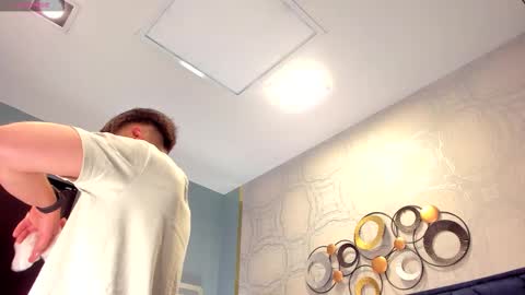 Snapshot of sebastianmaximoff chatting on 09.17.25  Sebastian  online show from 09.17.25