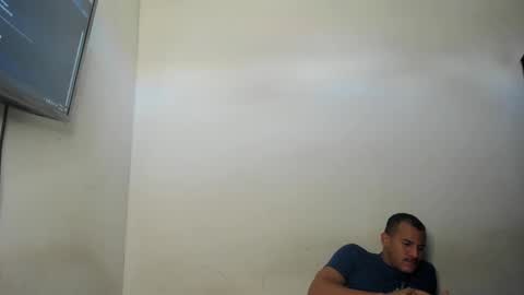 Snapshot of sebastianp13 chatting on 01.05.25 sebatian palacios online show from 01.05.25