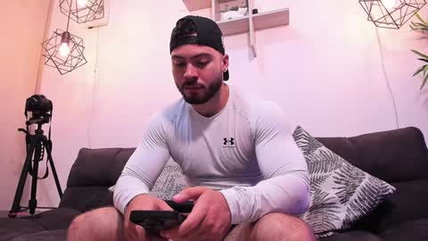 Instagram jeanpaulfit  online show from 12.05.24
