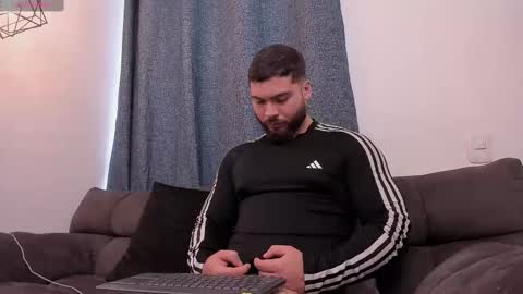 Snapshot of sebastianvilla__ chatting on 09.30.25 Instagram jeanpaulfit  online show from 09.30.25