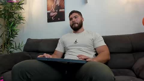Snapshot of sebastianvilla__ chatting on 10.30.25 Instagram jeanpaulfit  online show from 10.30.25