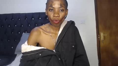 sebatrishaa online show from 10.31.25