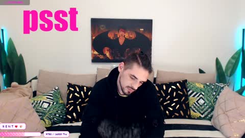 Snapshot of secret_sir chatting on 12.12.24 Dean Carter online show from 12.12.24